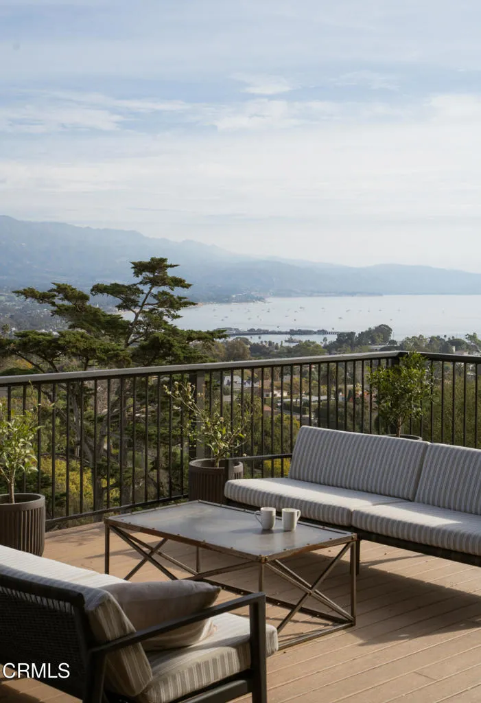 Santa Barbara, California 93109, United States, 4 Bedrooms Bedrooms, ,4 BathroomsBathrooms,Residential,Active,9091