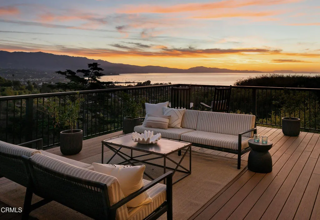 Santa Barbara, California 93109, United States, 4 Bedrooms Bedrooms, ,4 BathroomsBathrooms,Residential,Active,9091