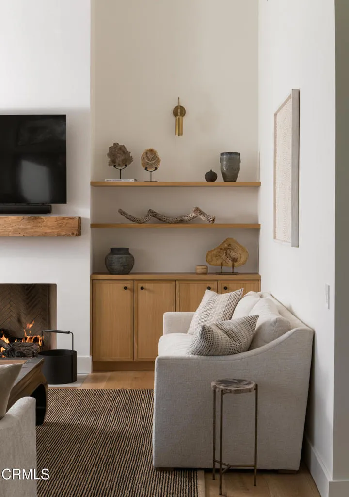 Santa Barbara, California 93109, United States, 4 Bedrooms Bedrooms, ,4 BathroomsBathrooms,Residential,Active,9091