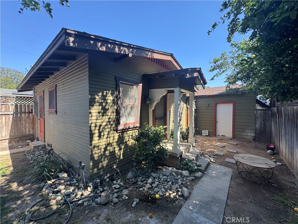 This back house is a 2 BD, 1 BA Cottage style Bungalow with redwood siding. Mostly original with claw foot tub. Laundry area inside the main garage area with washer/dryer hookups. There is a separate office/bedroom built off the garage separate from the main house. The house has granite counters, new flooring and paint. This home enjoys its own private patio and separate front yard. Street Parking.