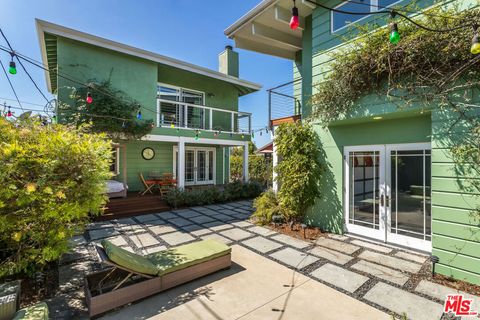 3734 Wade Street Los Angeles CA 90066