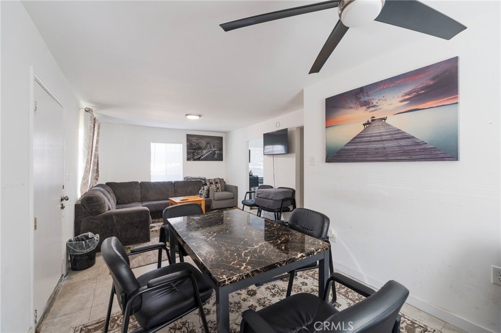 2521 E 129th