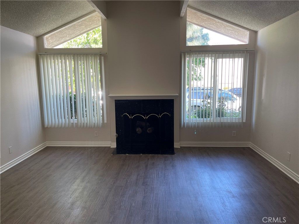 Photo of 1408 Huntington St, Huntington Beach, CA 92648 (MLS # OC26093892)