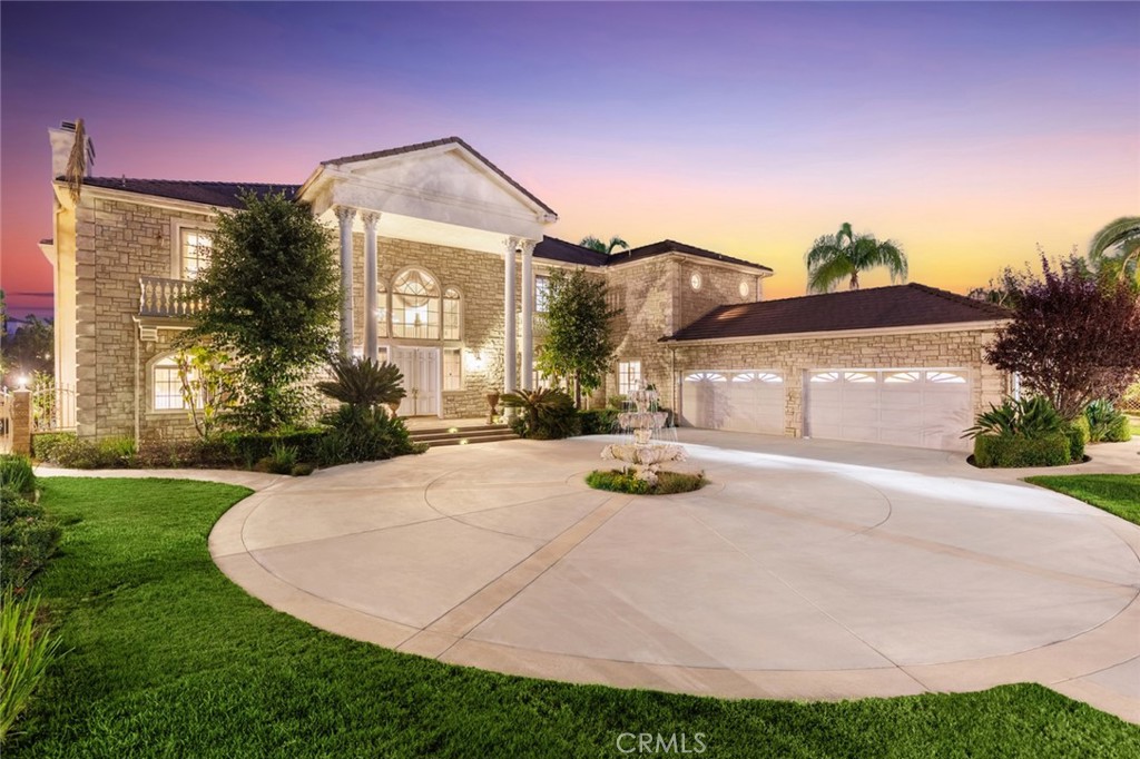 2828 Water Course Drive