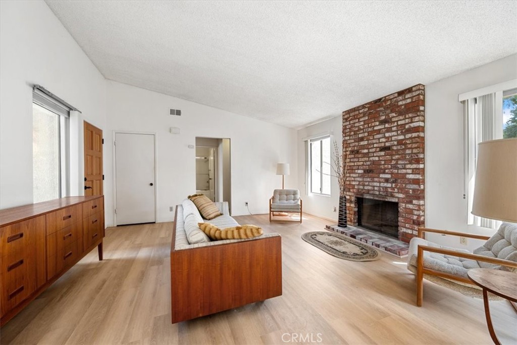 SM Southeast(930) - Residential