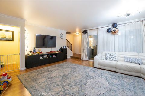 Photo of 9551 Via Ricardo, Burbank, CA 91504 (MLS # BB25279403)
