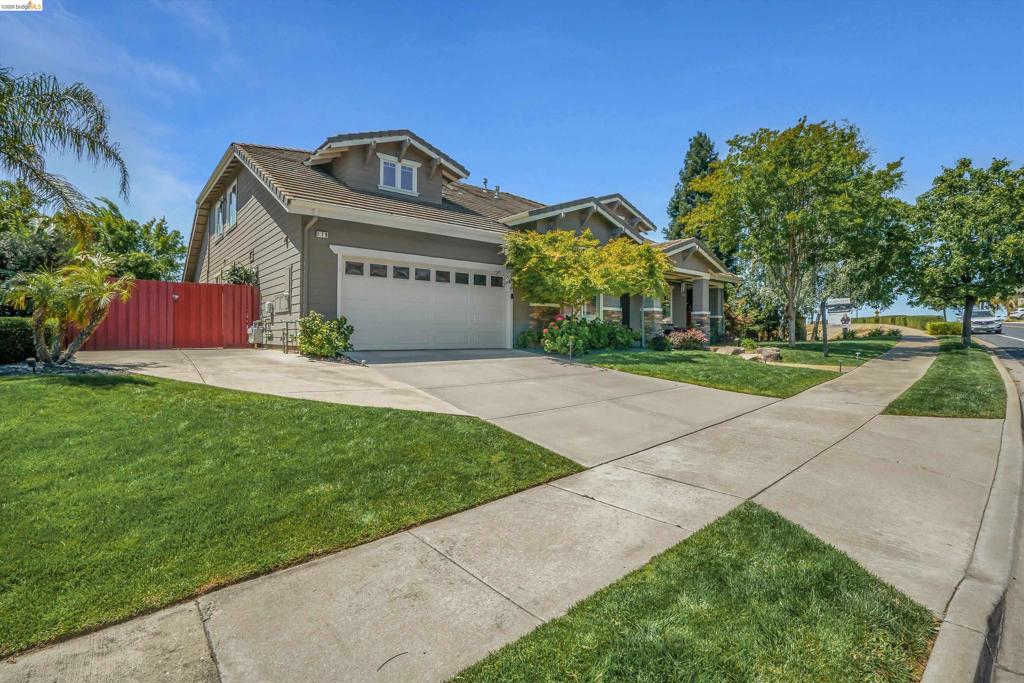 179 E Country Club Dr