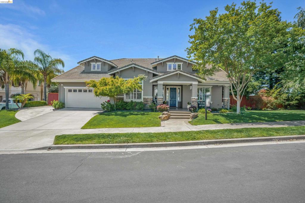 179 E Country Club Dr