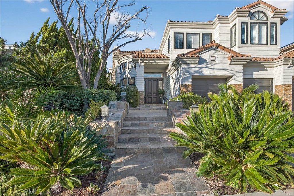 9 Gray Stone Way