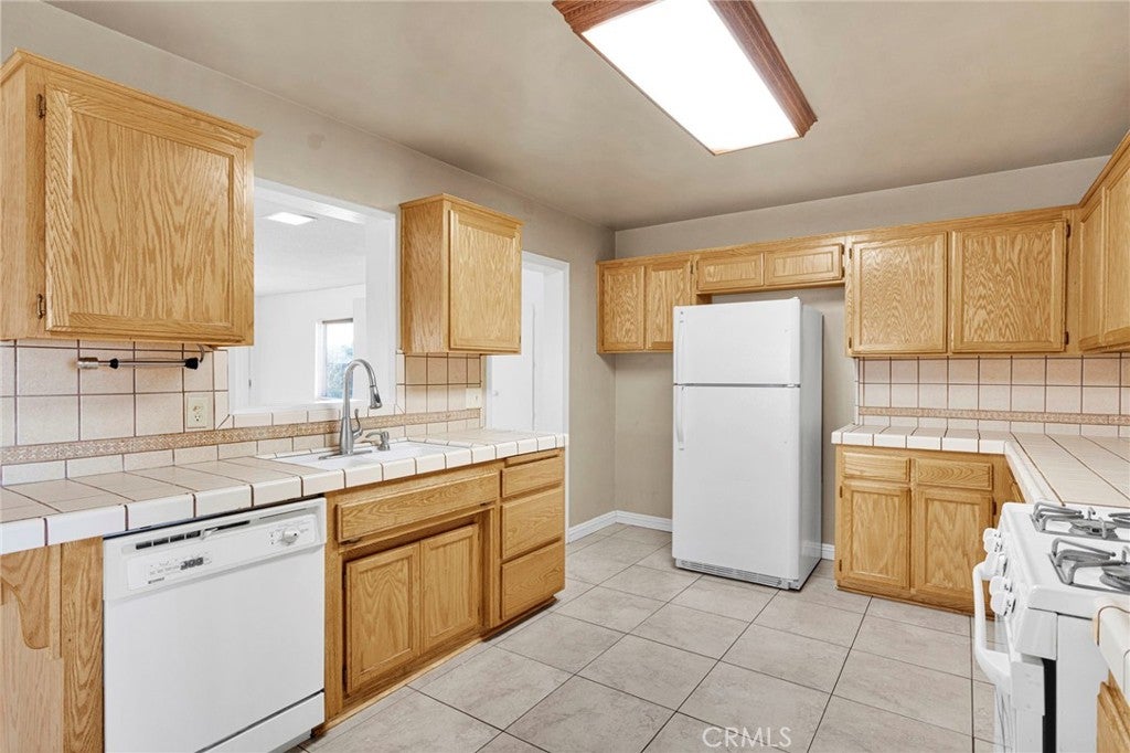 14371 Jicarilla Road