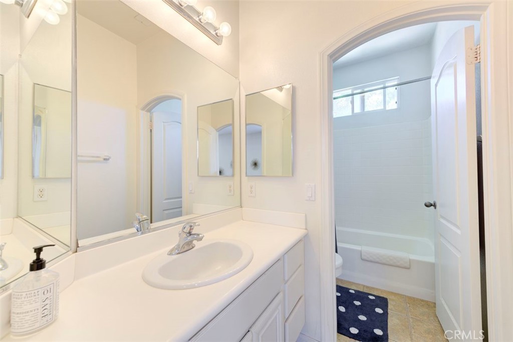 The Gables (GABL) - Residential Lease