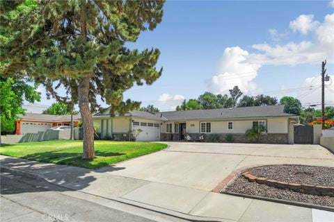 Photo of 518 Converse AVE, Claremont, CA 91711 (MLS # CV26114359)