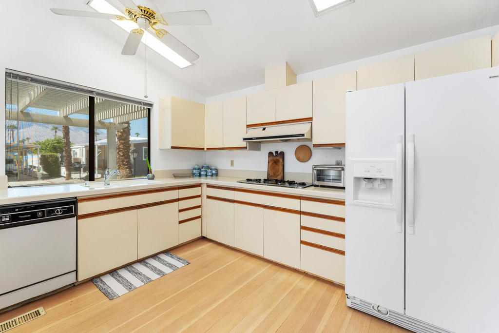 The Canyon - Manufactured In Park