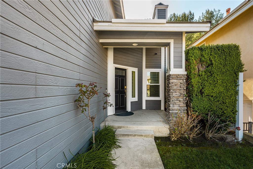 995 S Silver Star Way