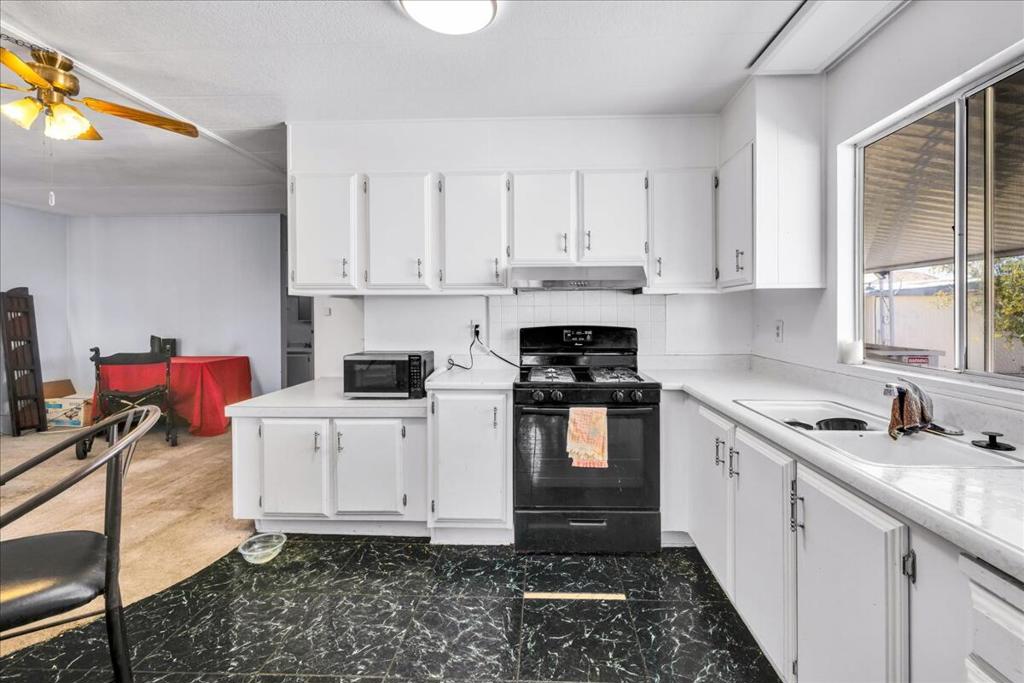 Not Applicable-1 - Manufactured In Park