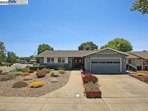 Photo of 775 Leland Way, Livermore, CA 94550 (MLS # 41115968) Photo of 775 Leland Way, Livermore, CA 94550 (MLS # 41115968)