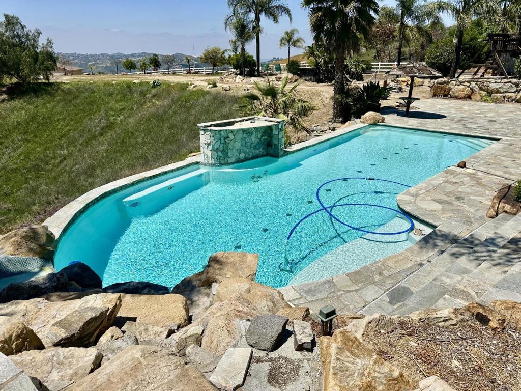 321 ALPINE TRAIL RD