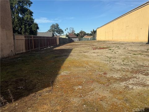 Photo of 949 Garey Ave Ave, Pomona, CA 91768 (MLS # TR26037137)