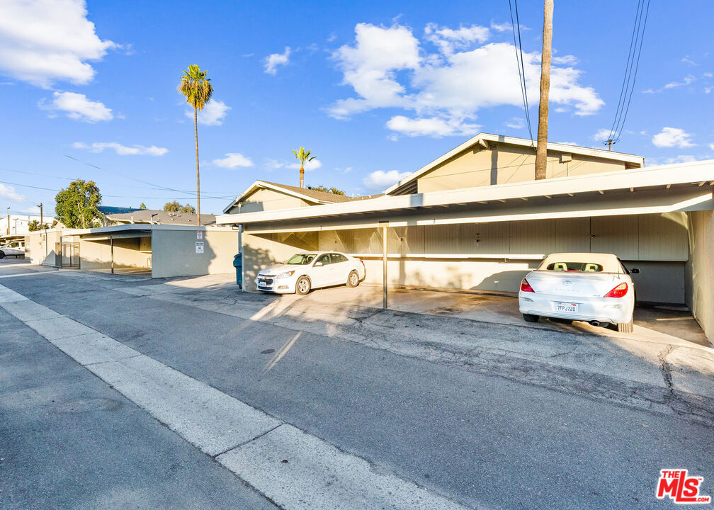 221 S Valencia Street