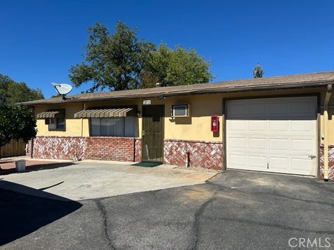 Photo of 940 Park Avenue, Calimesa, CA 92320 (MLS # IG26223324)