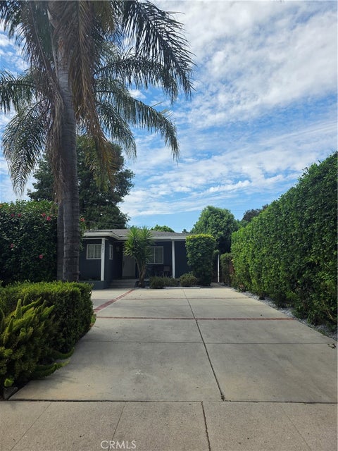 Photo of 6521 Baird AVE, Reseda, CA 91335 (MLS # OC26190143)