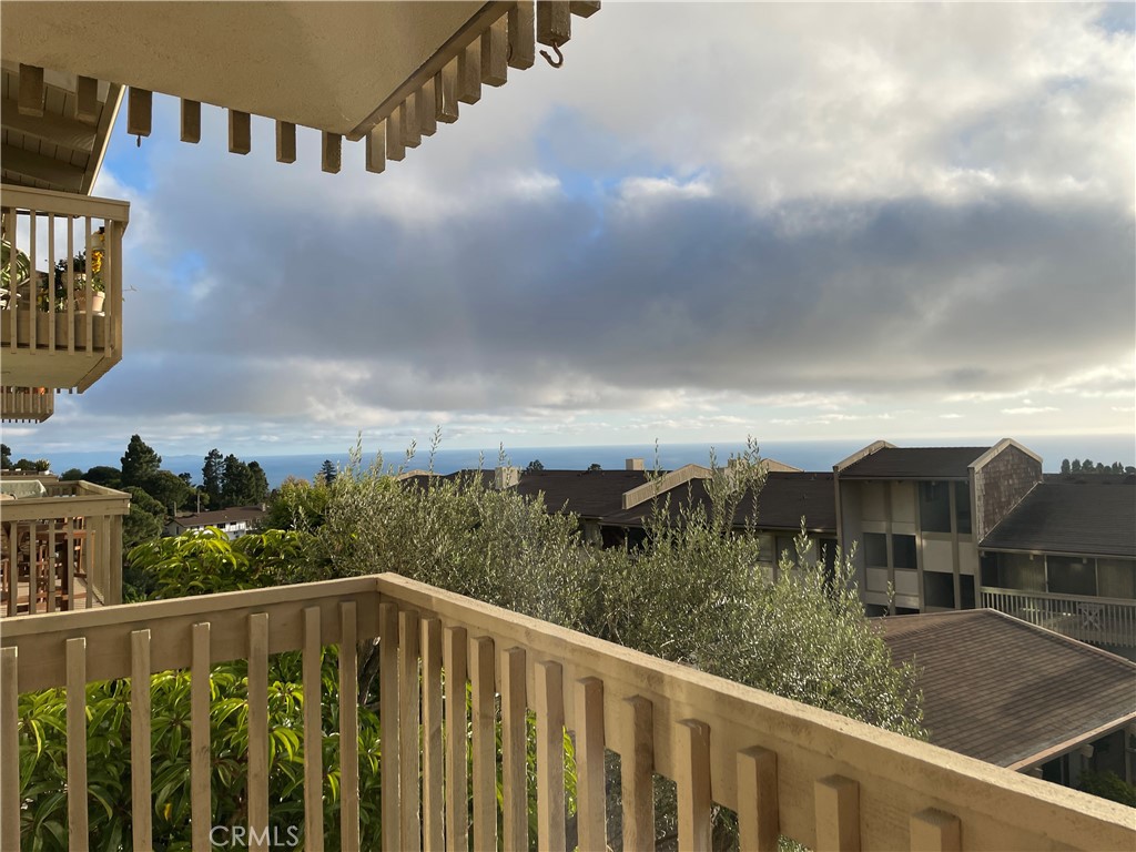 6542 Ocean Crest