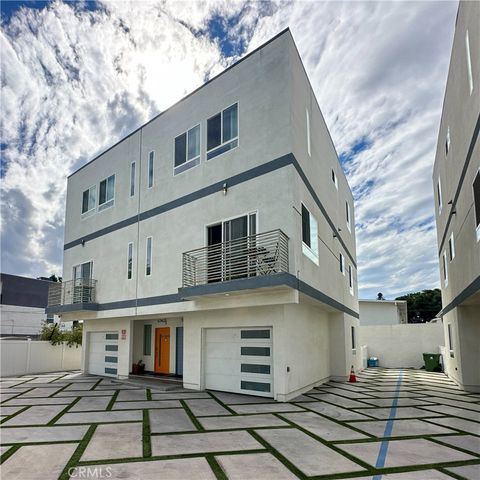 Photo of 5743 Fulcher Ave, North Hollywood, CA 91601 (MLS # SR25243859)