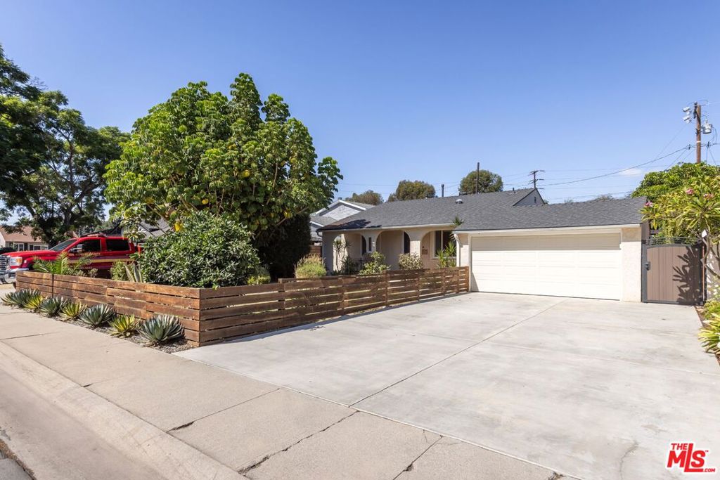 Lakewood City / Long Beach - Residential