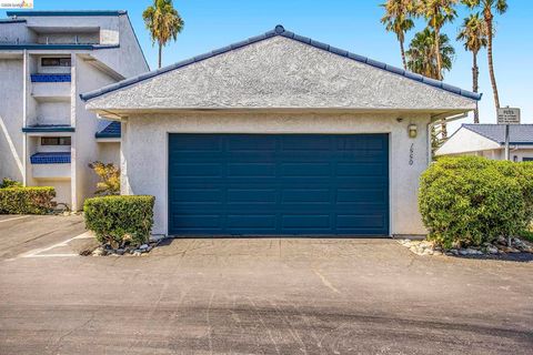 Photo of 1550 1550 Trawler St St, Discovery Bay, CA 94505 (MLS # 41126263)
