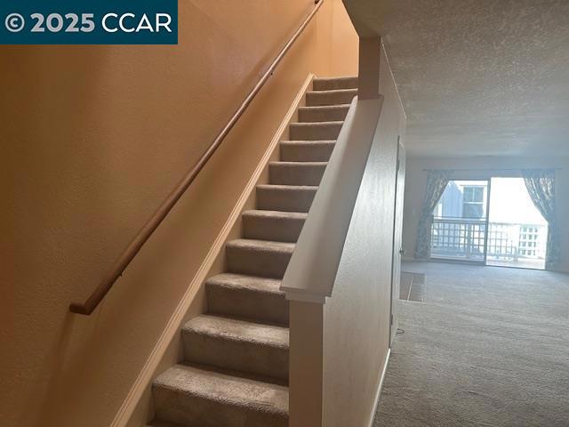 OAKROILLAS - Residential Lease