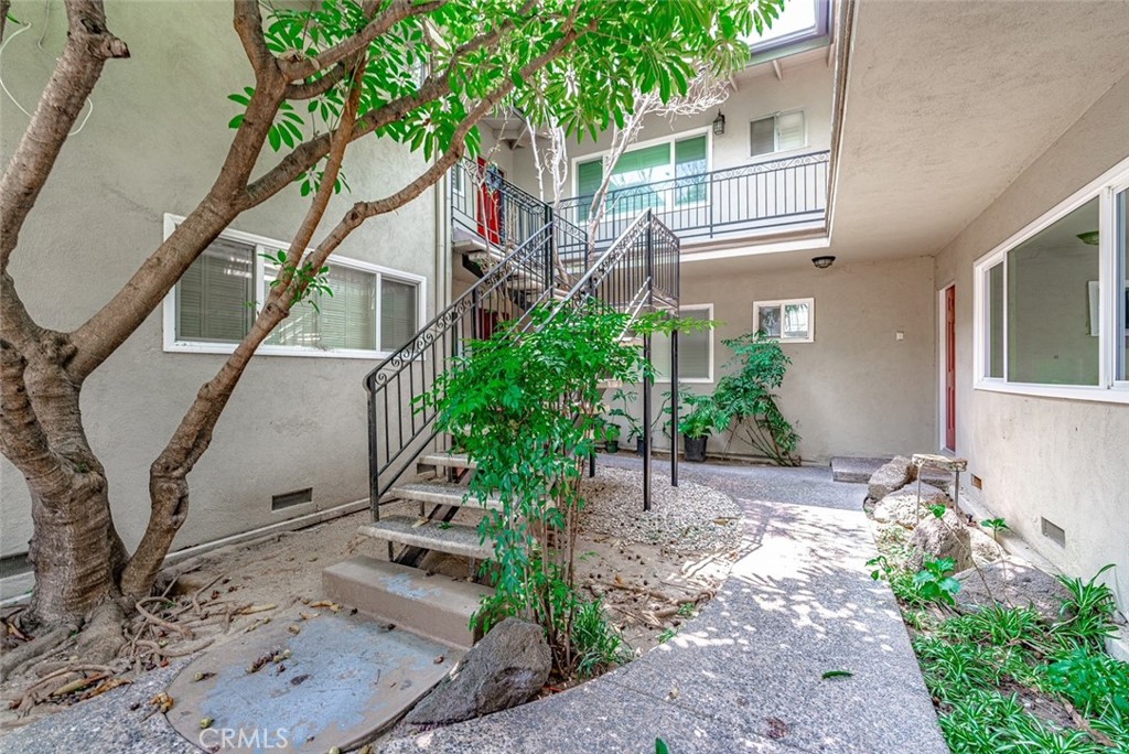 2102 La Canada Crest Drive B