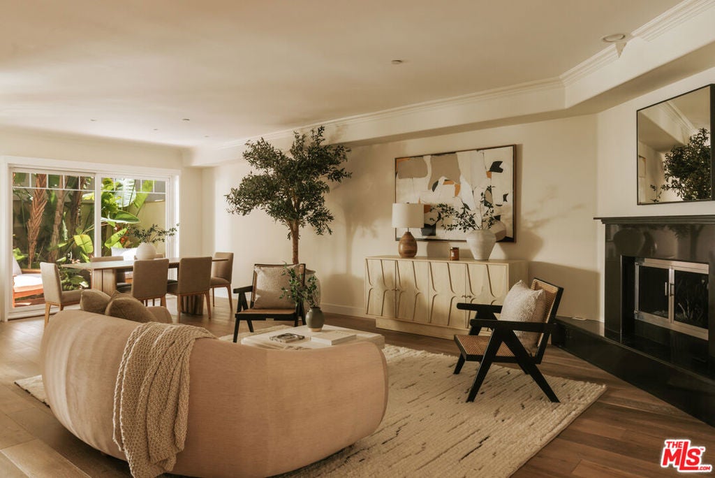 915 12th Street 2, Santa Monica CA 90403