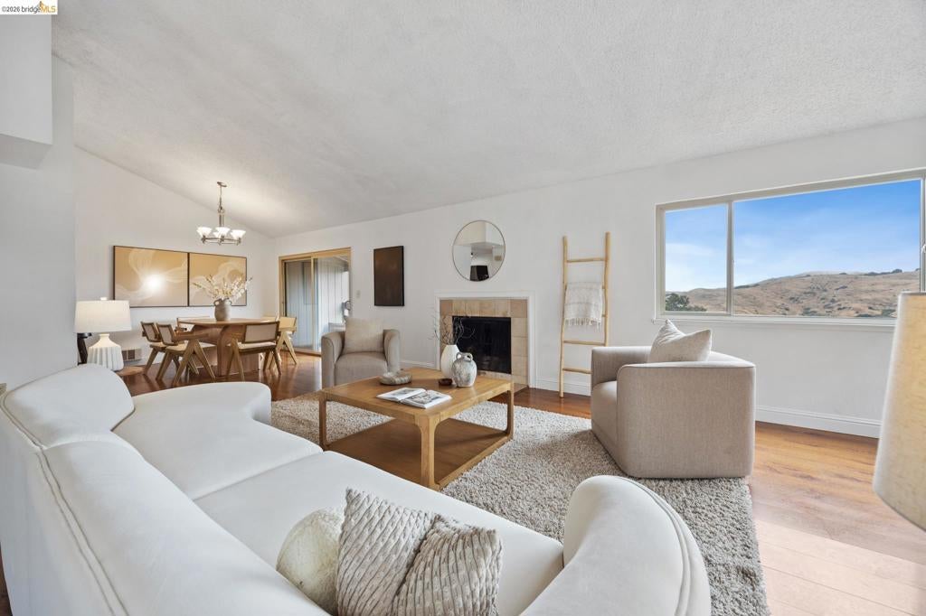 201 Vista Heights Rd RD, El Cerrito CA 94530