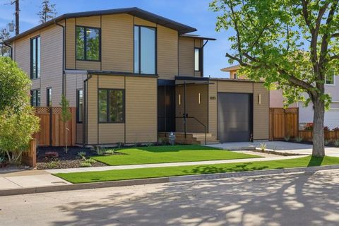 Photo of 1815 Andrews Avenue, San Jose, CA 95124 (MLS # ML82029051)