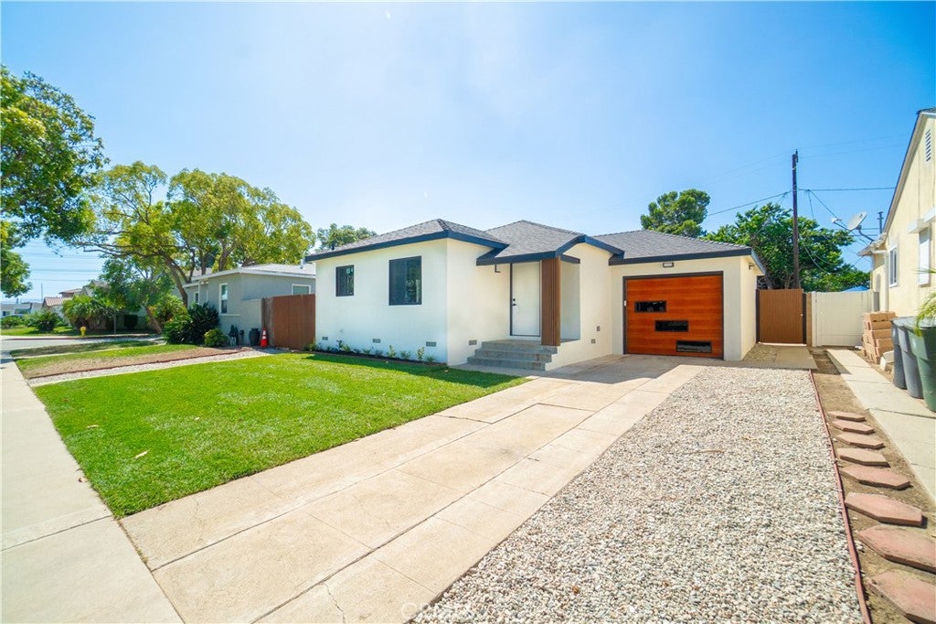 17415 Falda Ave