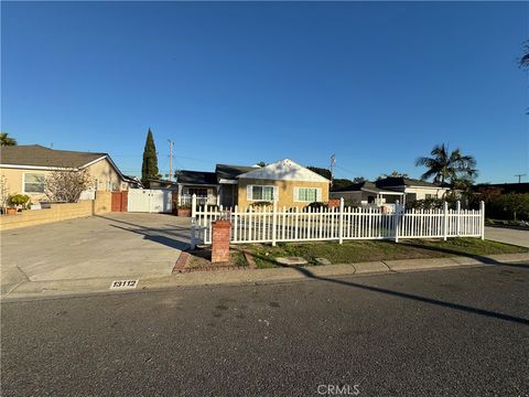 13112 Sandra Garden Grove CA 92843
