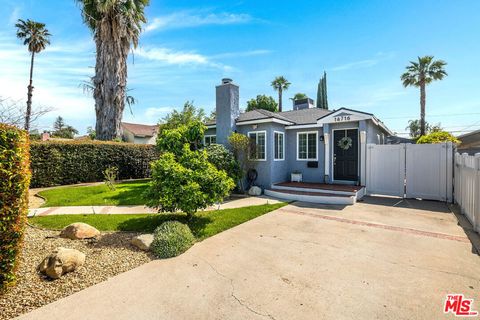 Photo of 14716 Killion Street, Sherman Oaks, CA 91411 (MLS # 26660071)