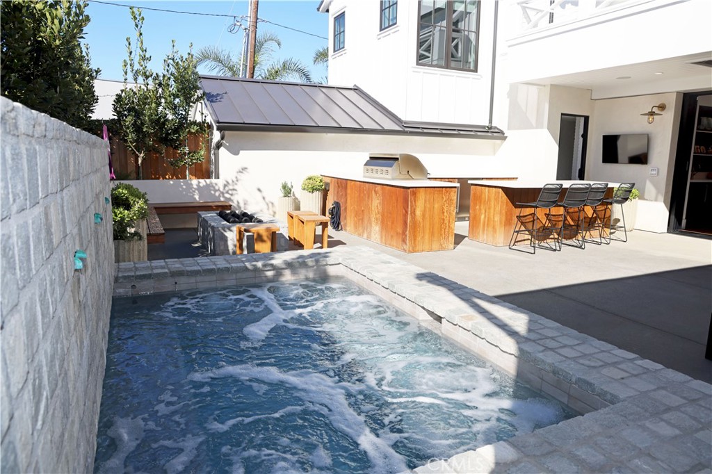 Newport Heights (NEWH) - Residential Lease