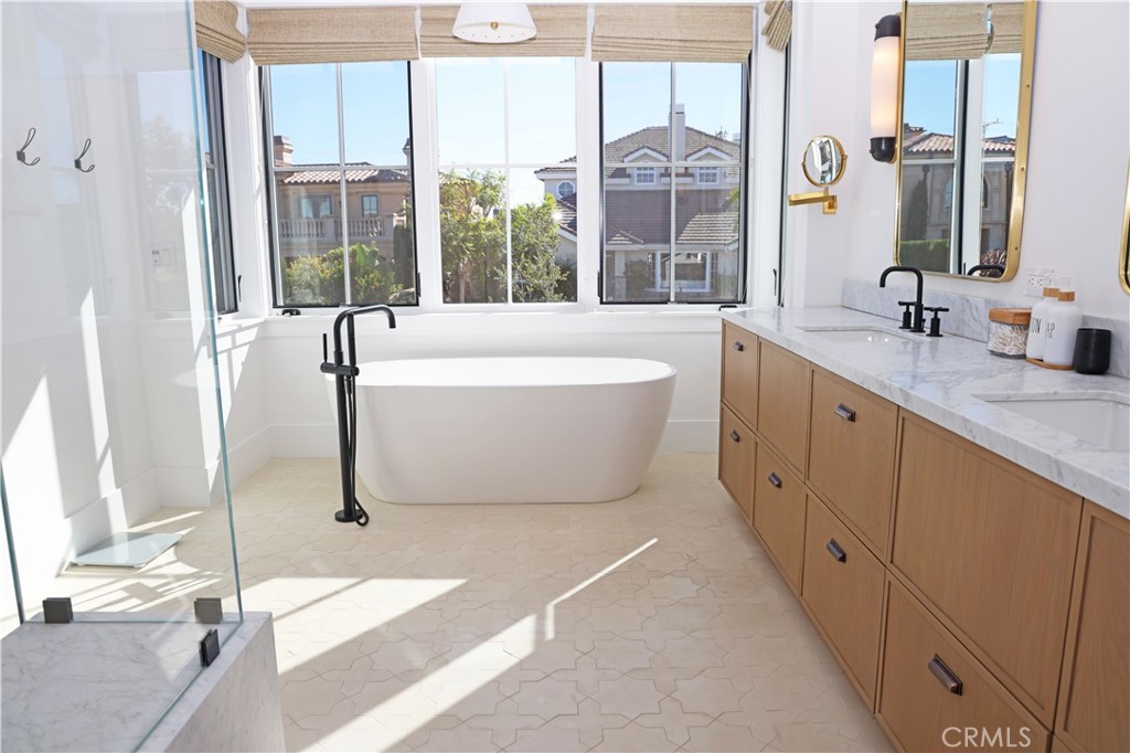 Newport Heights (NEWH) - Residential Lease