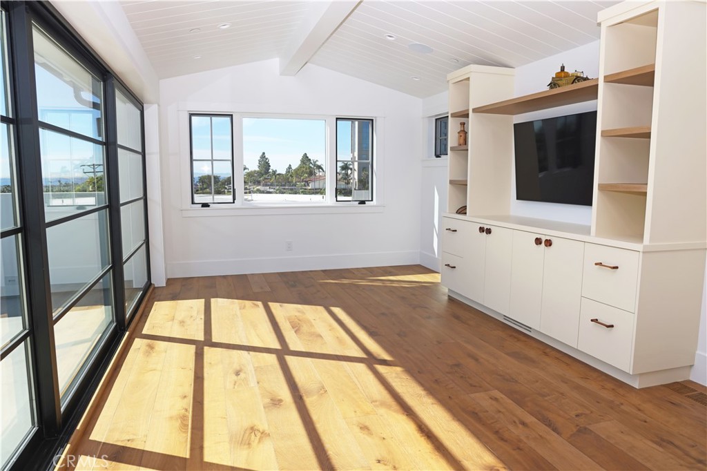 Newport Heights (NEWH) - Residential Lease
