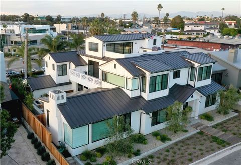 333 Holmwood Drive Newport Beach CA 92663