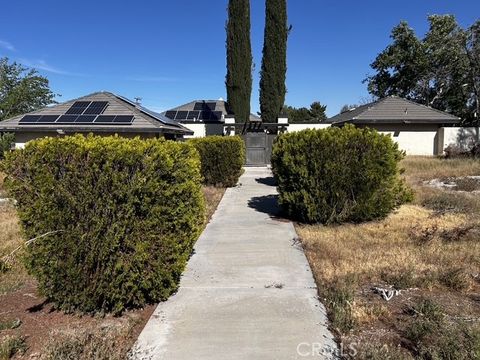 Photo of 14981 Pamlico RD, Apple Valley, CA 92307 (MLS # CV26123373)