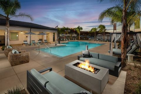 39261 Delhaven St Murrieta CA 92563