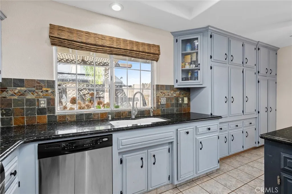 Taft, California 93268, United States, 4 Bedrooms Bedrooms, ,2 BathroomsBathrooms,Residential,Active,195808