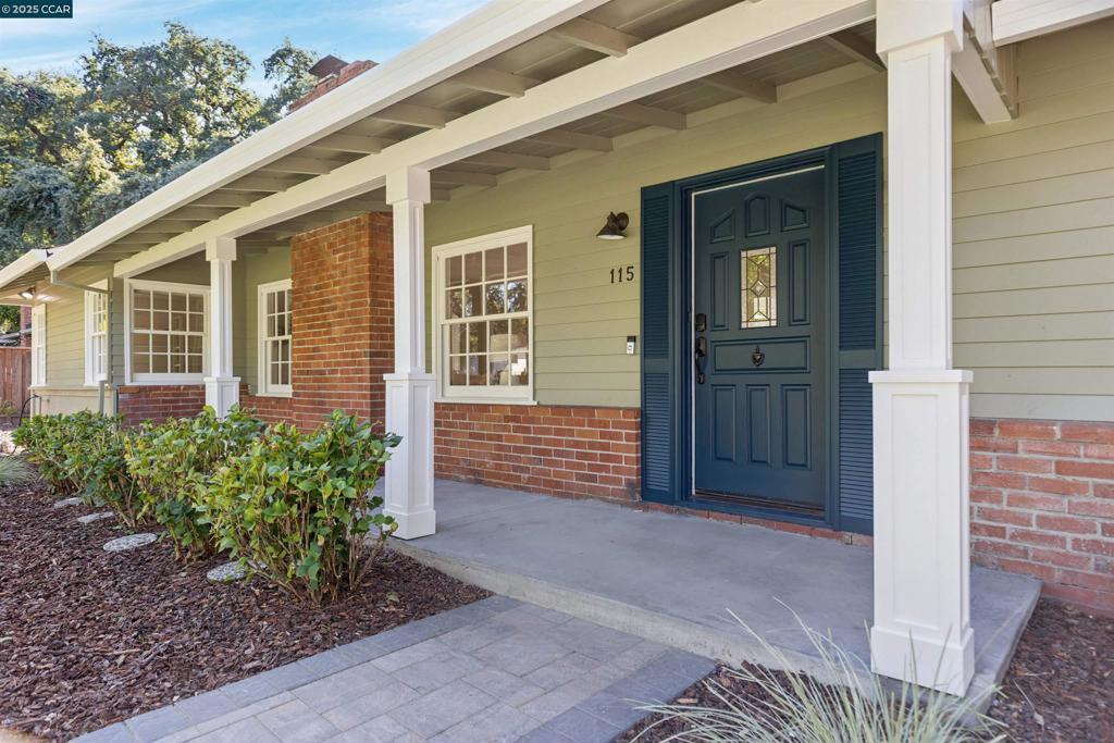 115 Angela Ave
