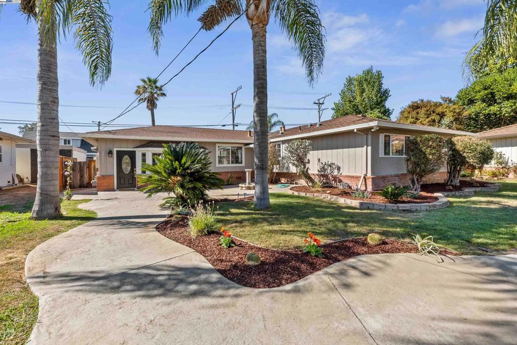 PARKMONT - Residential Income