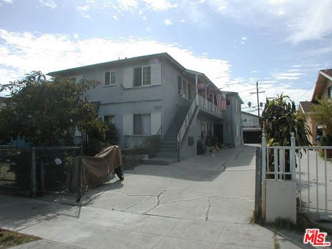 Photo of 833 N KINGSLEY Drive #6, Los Angeles, CA 90029 (MLS # 26828595)