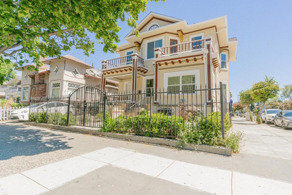 106 N 5th Street