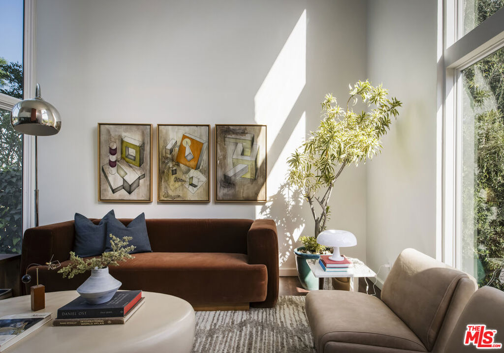 11534 Laurelcrest Drive