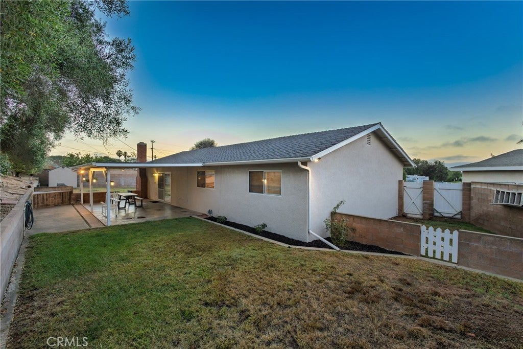 4976 Pleasant